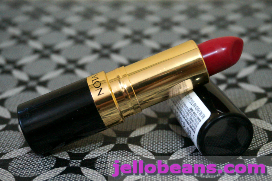 Revlon Super Lustrous Lipstick in Cherries in the Snow (440) Review