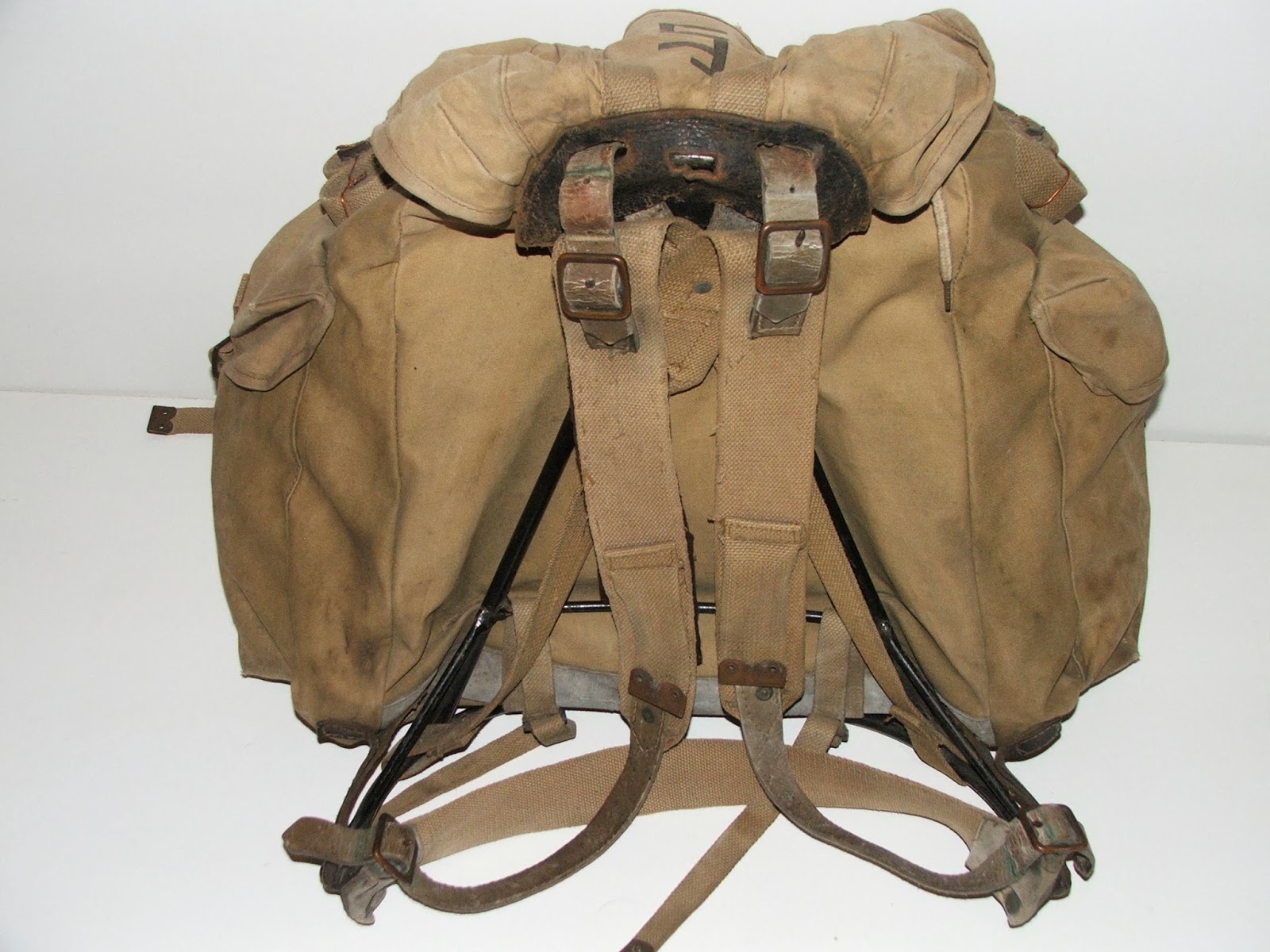 bingbabel British Army Pattern 42 Bergan Rucksack