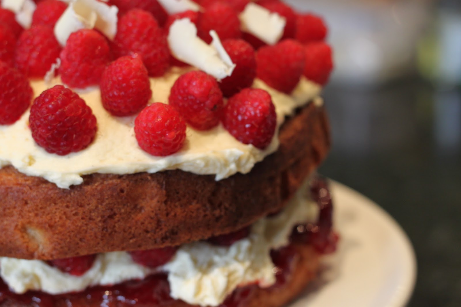 Dine at Mine Vanilla Sponge Cake with Double Cream Buttercream and