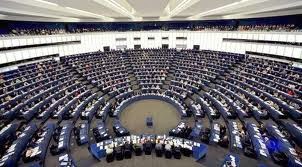 L'EUROPARLAMENTO VUOLE INCREMENTARE IL RICICLO DELLA PLASTICA