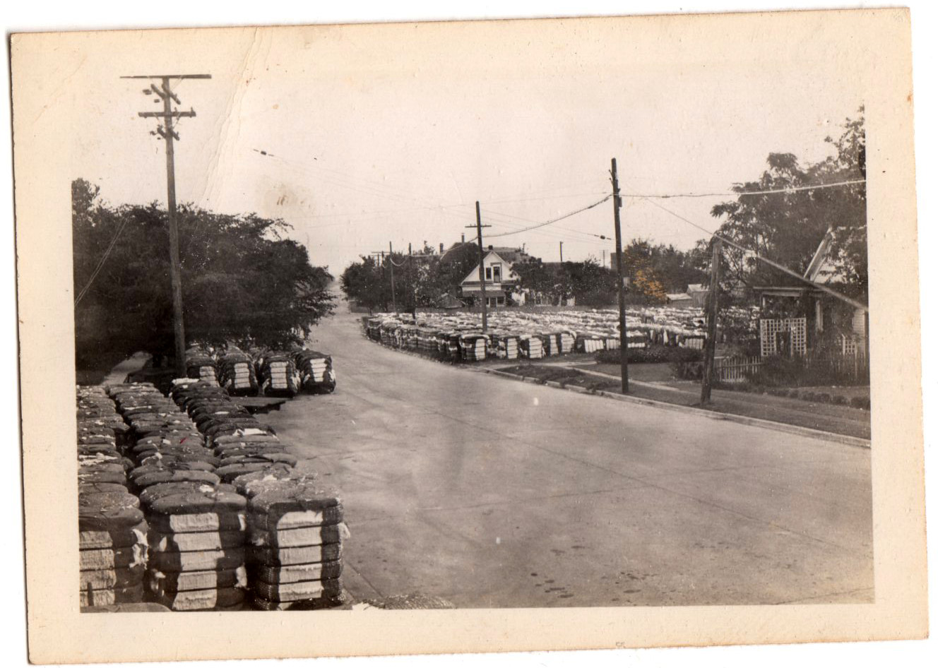 the NAVASOTA CURRENT NAVASAGA The Navasota Story