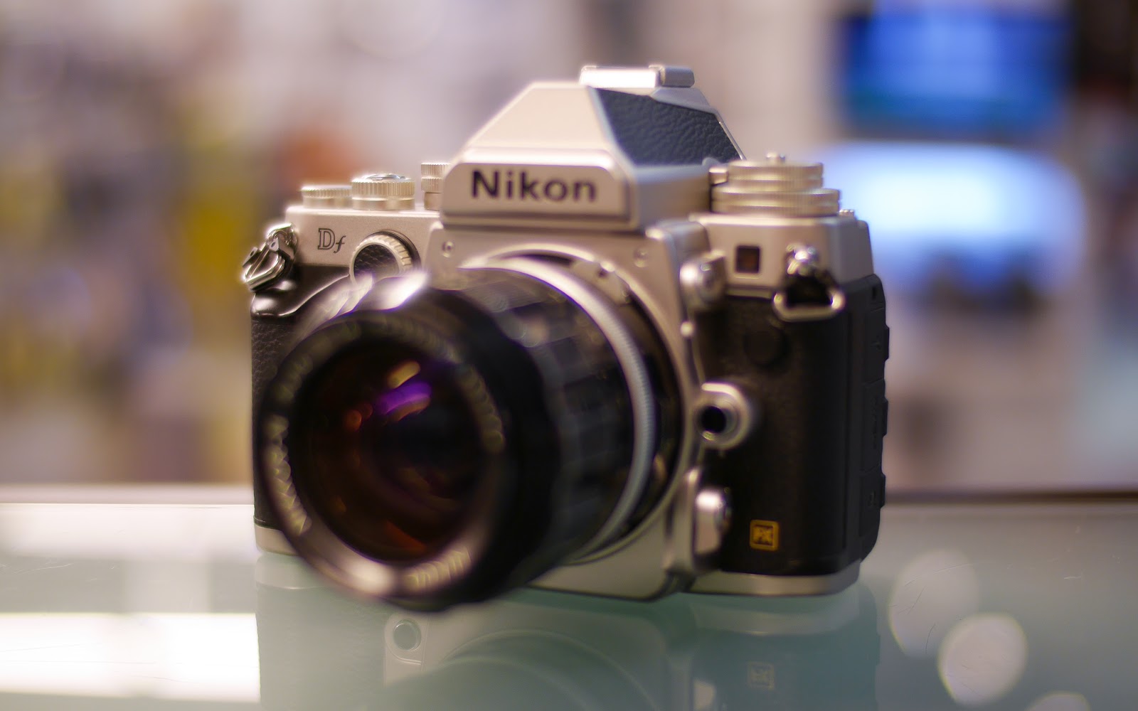 Cameras Nikon FG 50mm f1.8 ais japanese lens hs11 film camera with