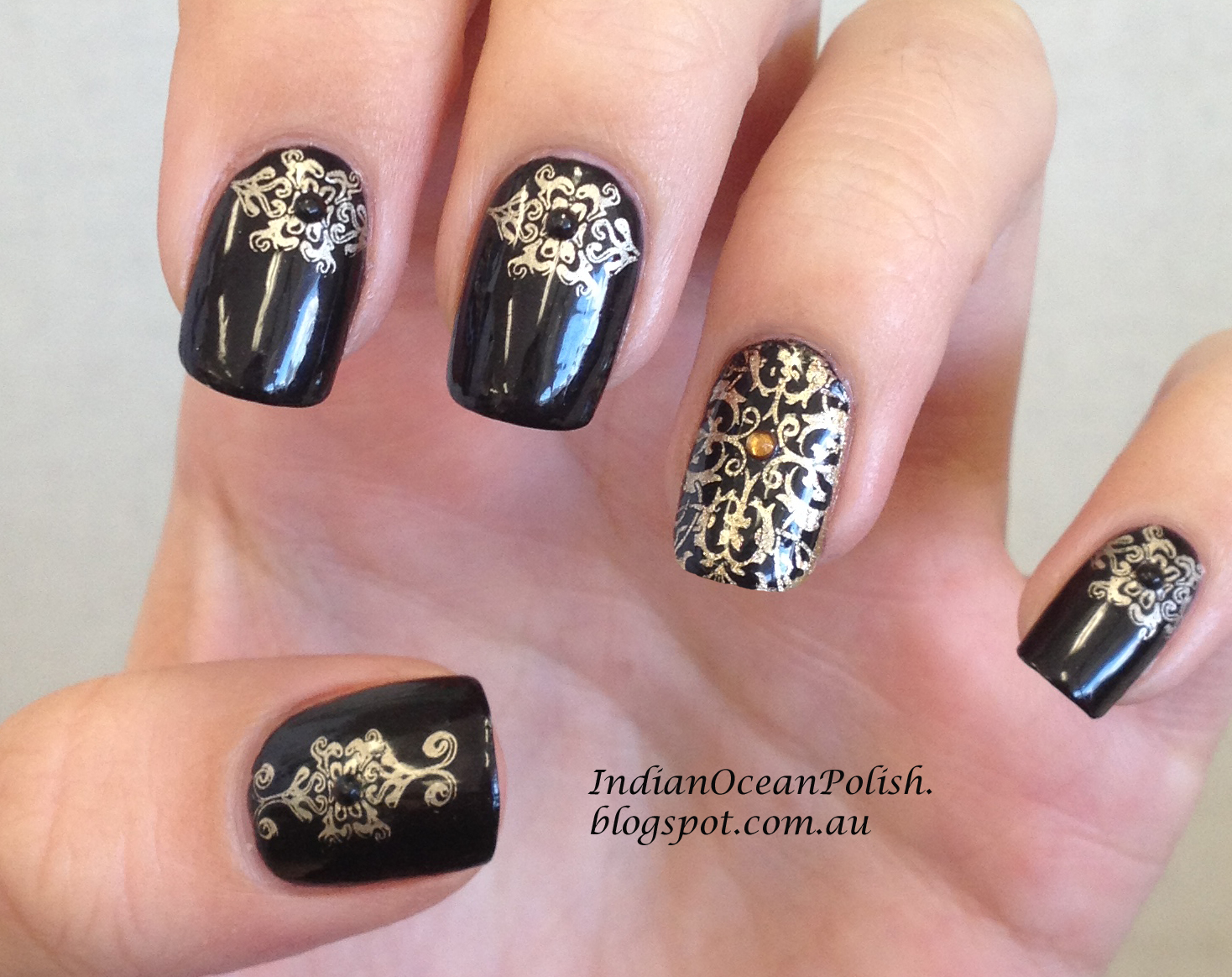 Gold and Black Gatsby Nails - wide 7