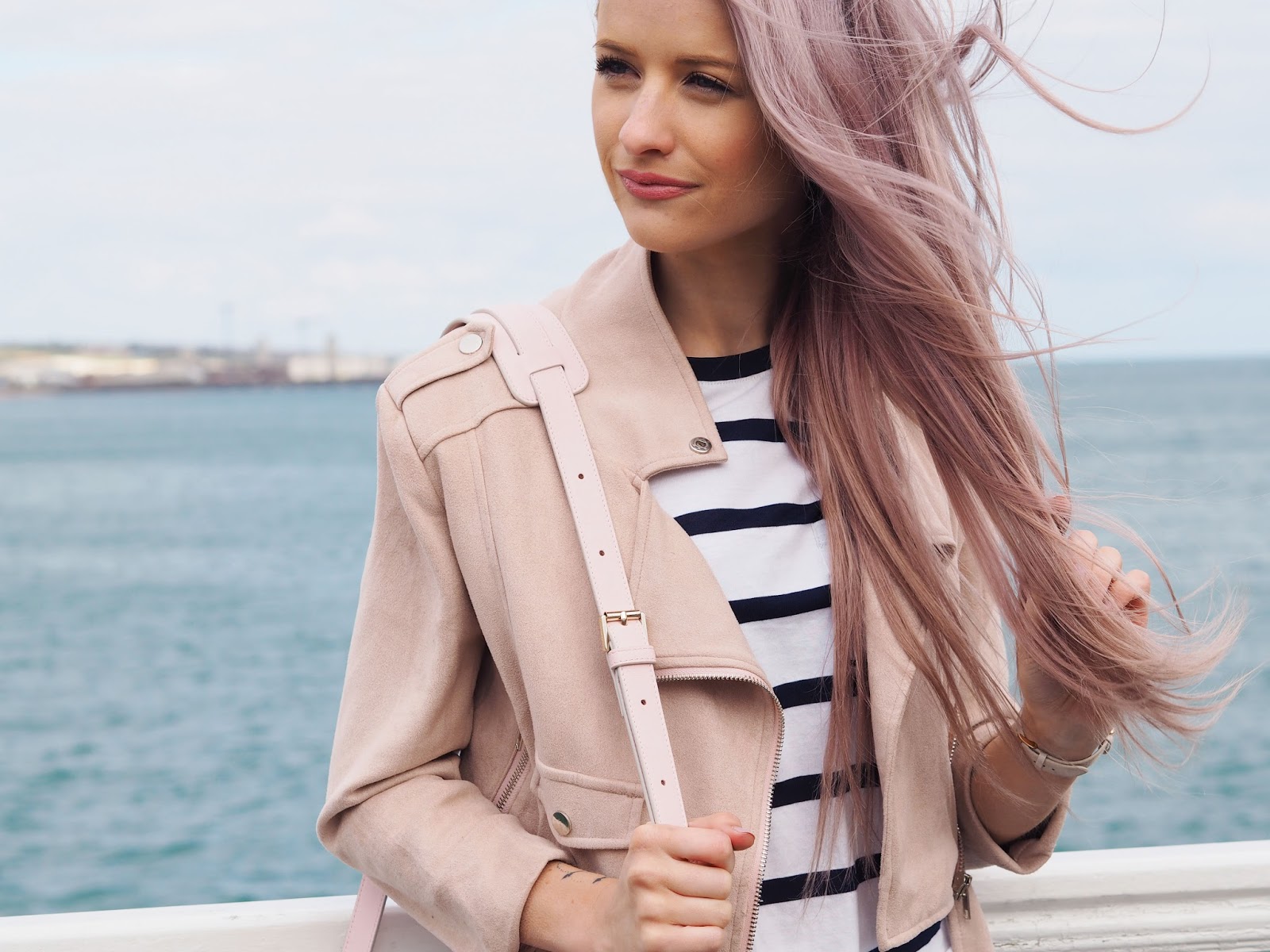 Sun, Sea and Sky with Suzie Inthefrow
