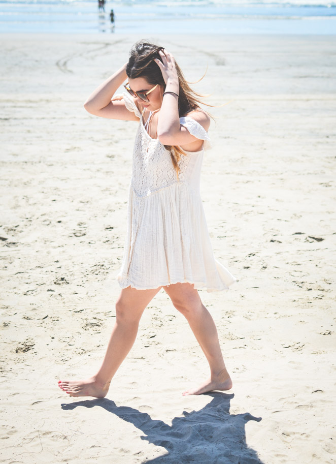 Golden Swank BEACHES WITH BOOTY