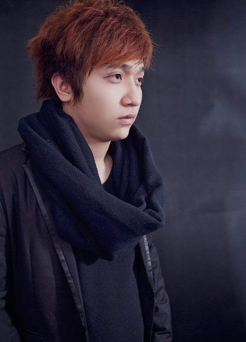 Yanbi và những dòng status quá khó hiểu