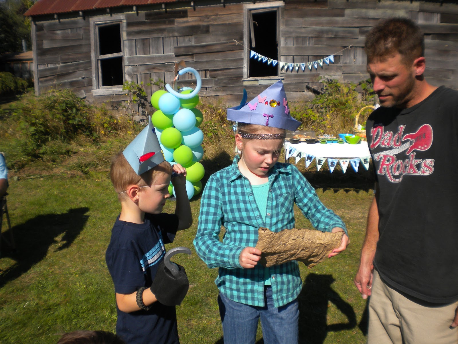 Once Upon a Crafty Mom Kipper Picnic Birthday Party