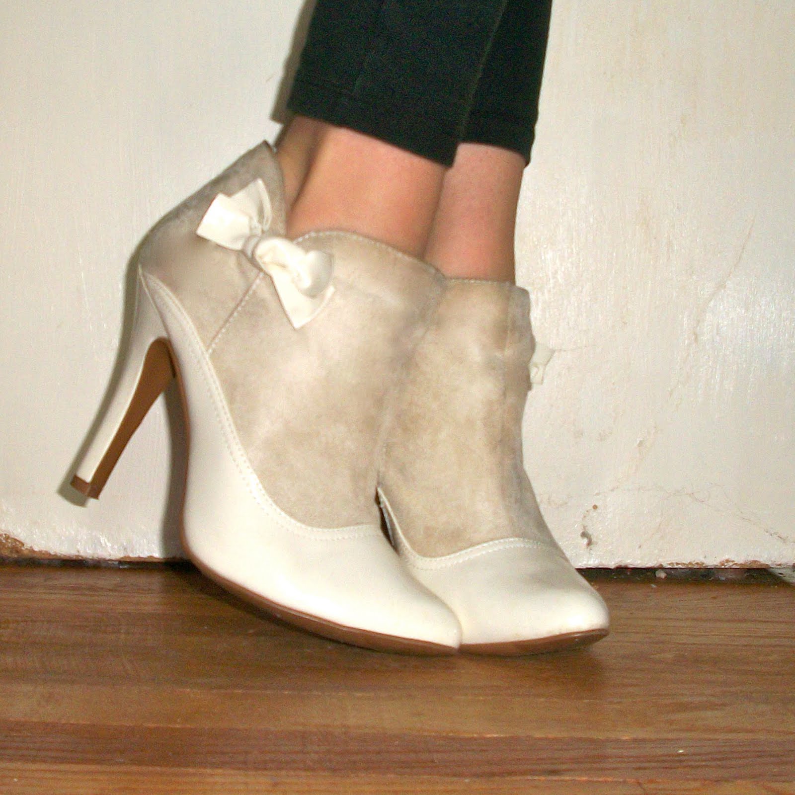 THE SISTERS BLOG and you thought i was done!