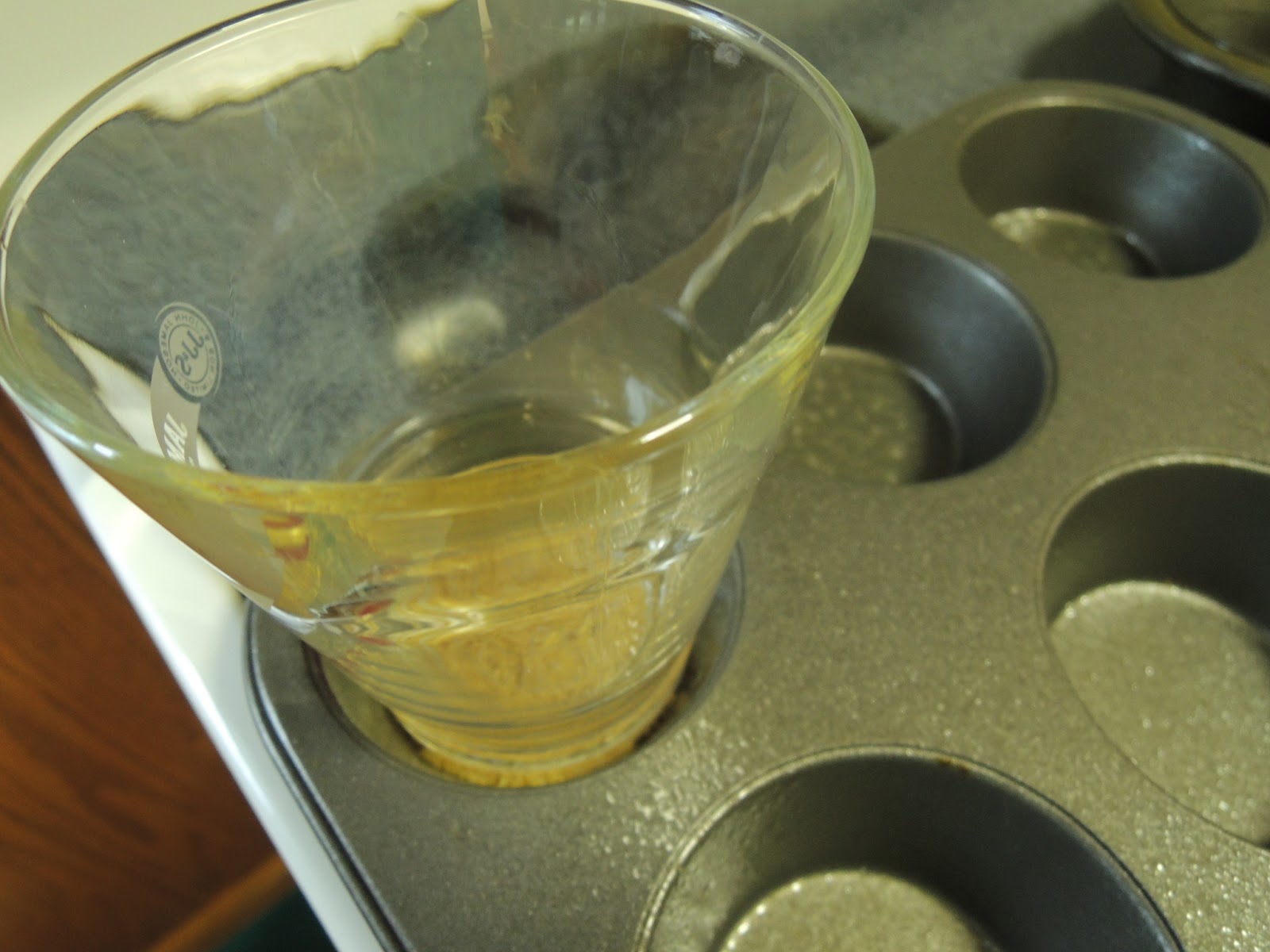 Holly Goes Lightly Chocolate S'mores Cupcakes