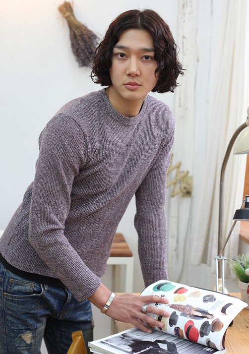 68 Collection Korean Boy Long Hair Style with Simple Makeup