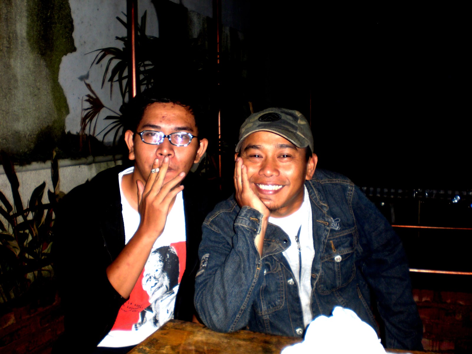 Fandy Hutari blog. Wawancanda Bersama Pidi Baiq Fandy Hutari blog. Wawancanda Bersama Pidi Baiq