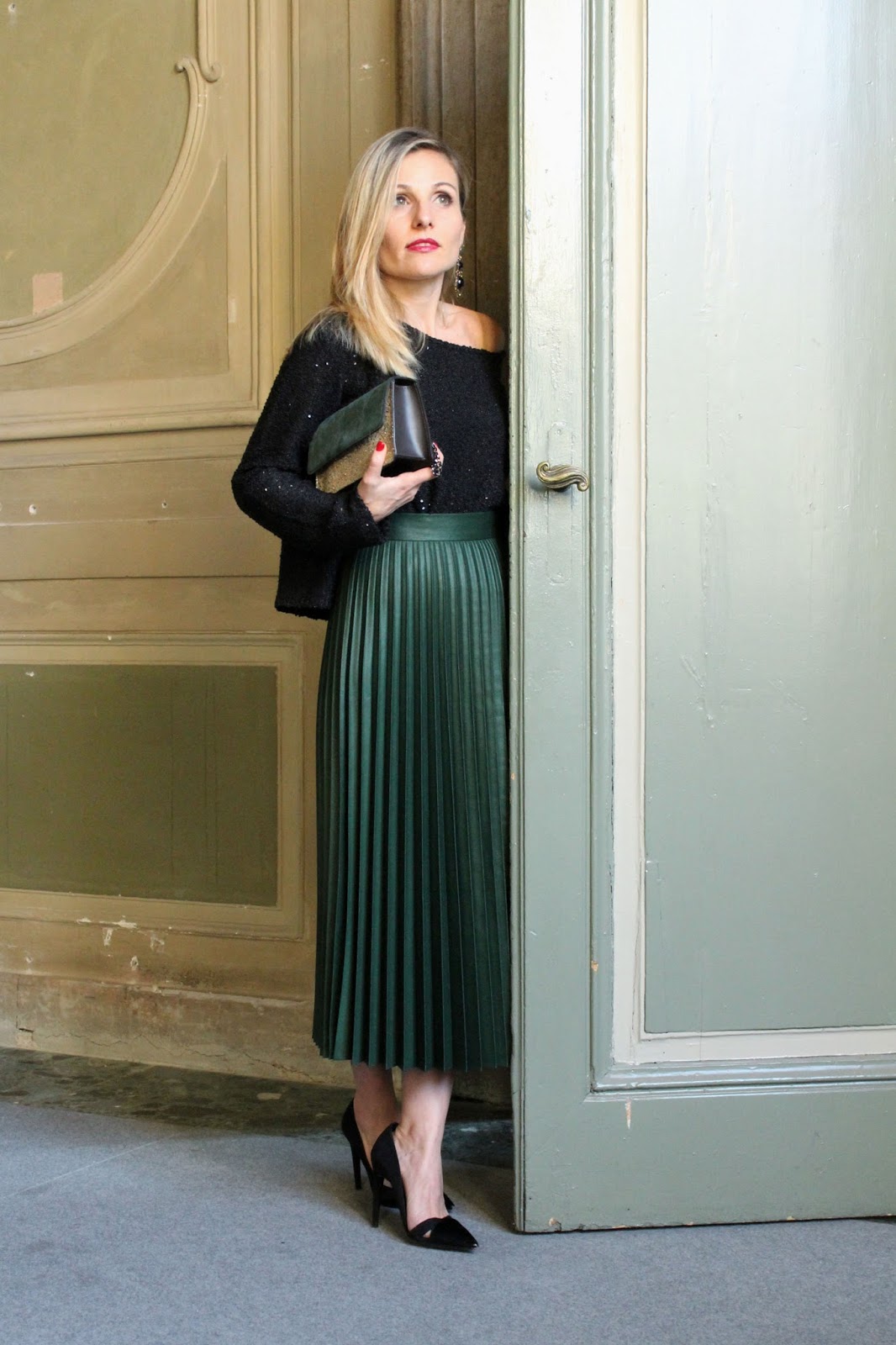 Eniwhere Fashion - Pleated green skirt 
