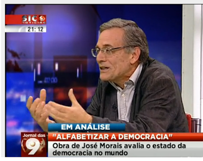 http://sicnoticias.sapo.pt/programas/jornaldas9/2013/10/25/autor-do-livro-alfabetizar-em-democracia-no-jornal-das-9