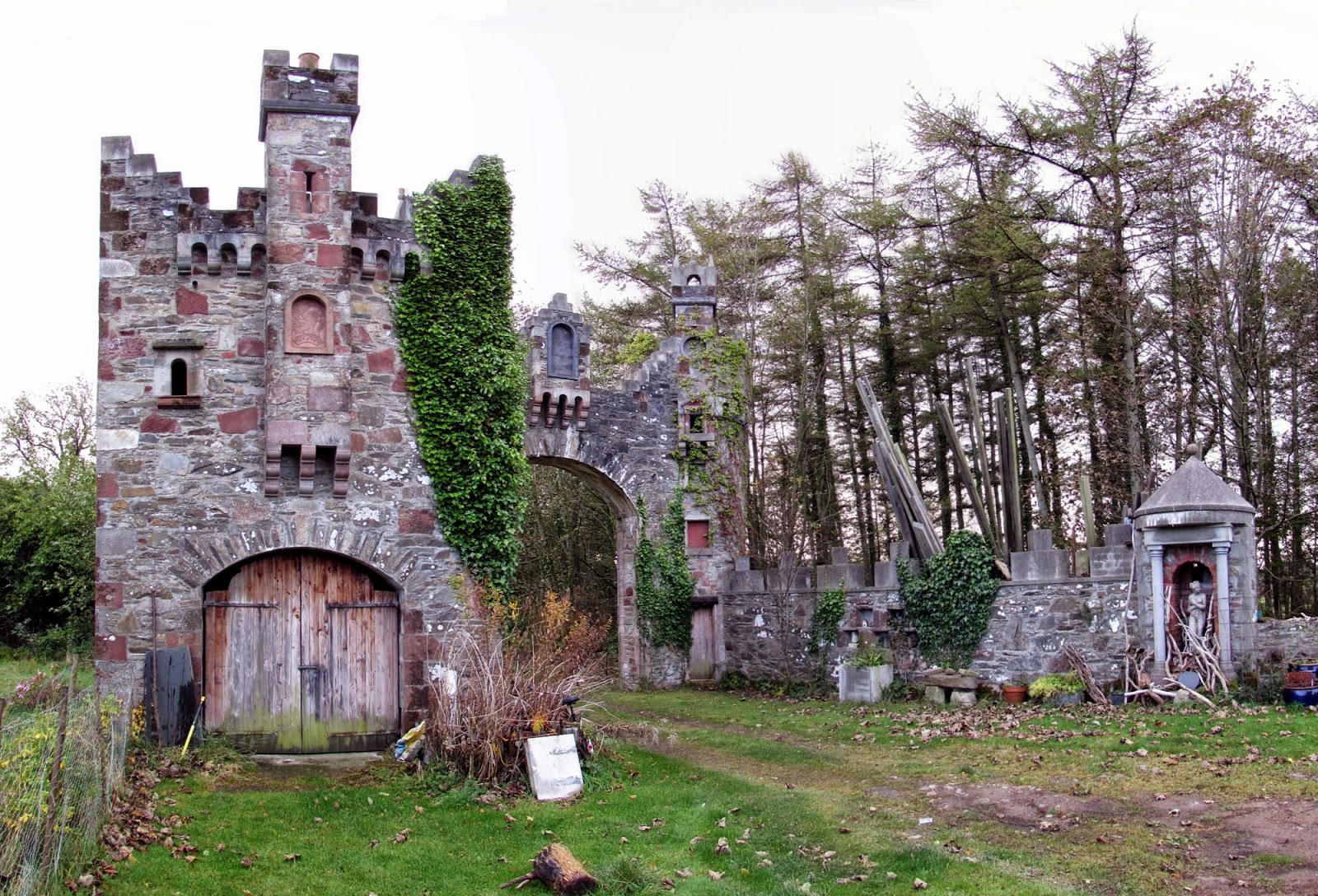 The Glebe Blog A visit to Ravenstone Castle, Wigtownshire