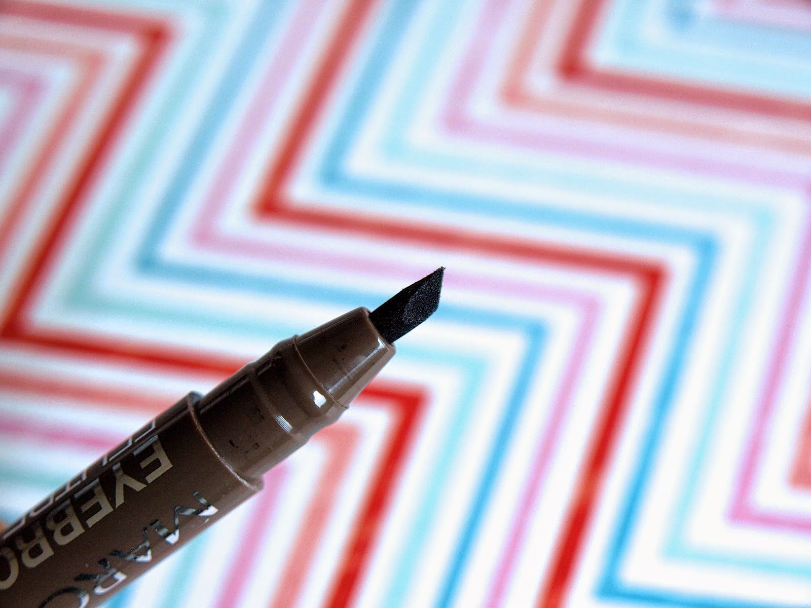 Marcelle Eyebrow Pen: Review and Swatches