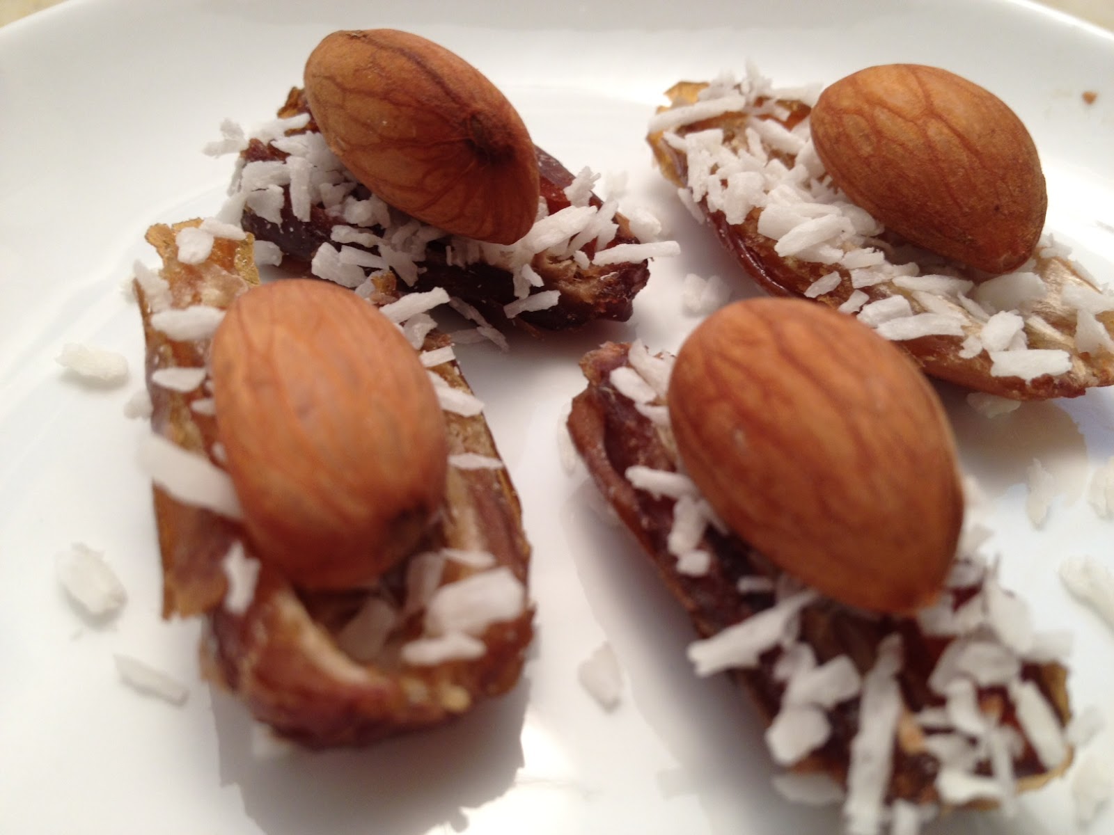 The Full Plate Blog Whole Foods Detox Friendly Treat Coconut Almond Candies