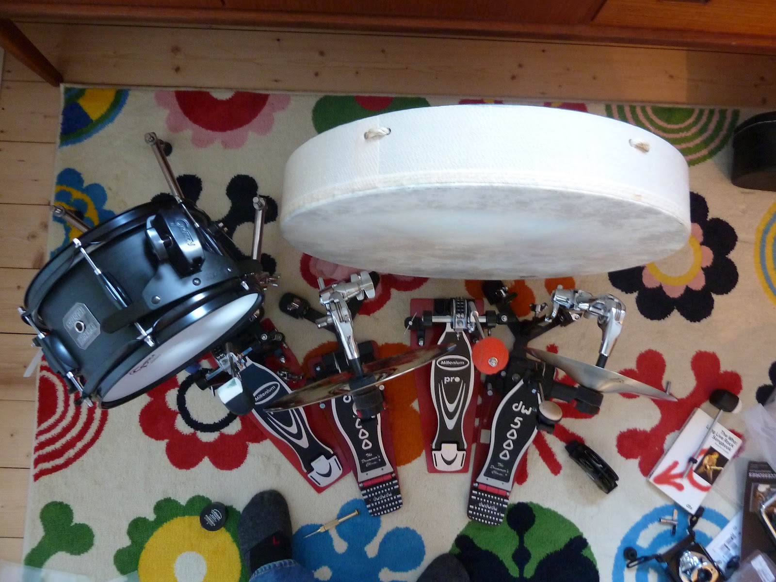 foot percussion Footoperated snare drum