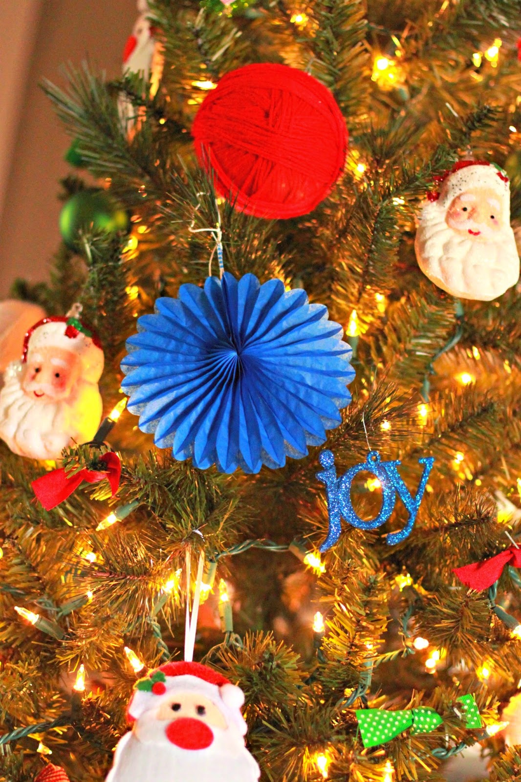 Larissa Another Day Easy Paper Fan Ornament