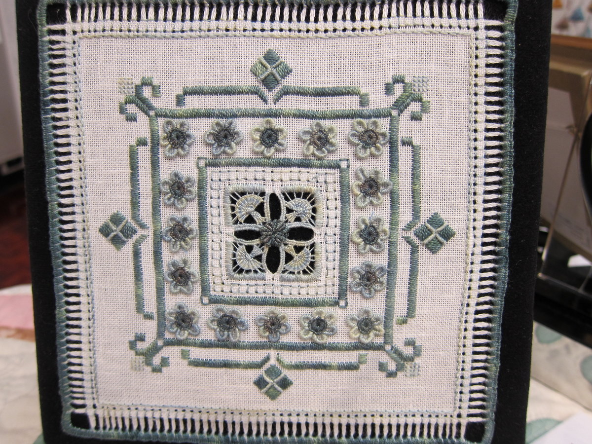 three cheers Tauranga Embroiders' Guild exhibition