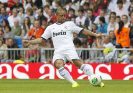 Roberto Carlos: "Zidane el técnico perfecto para el Real Madrid" Roberto Carlos: "Zidane el técnico perfecto para el Real Madrid"