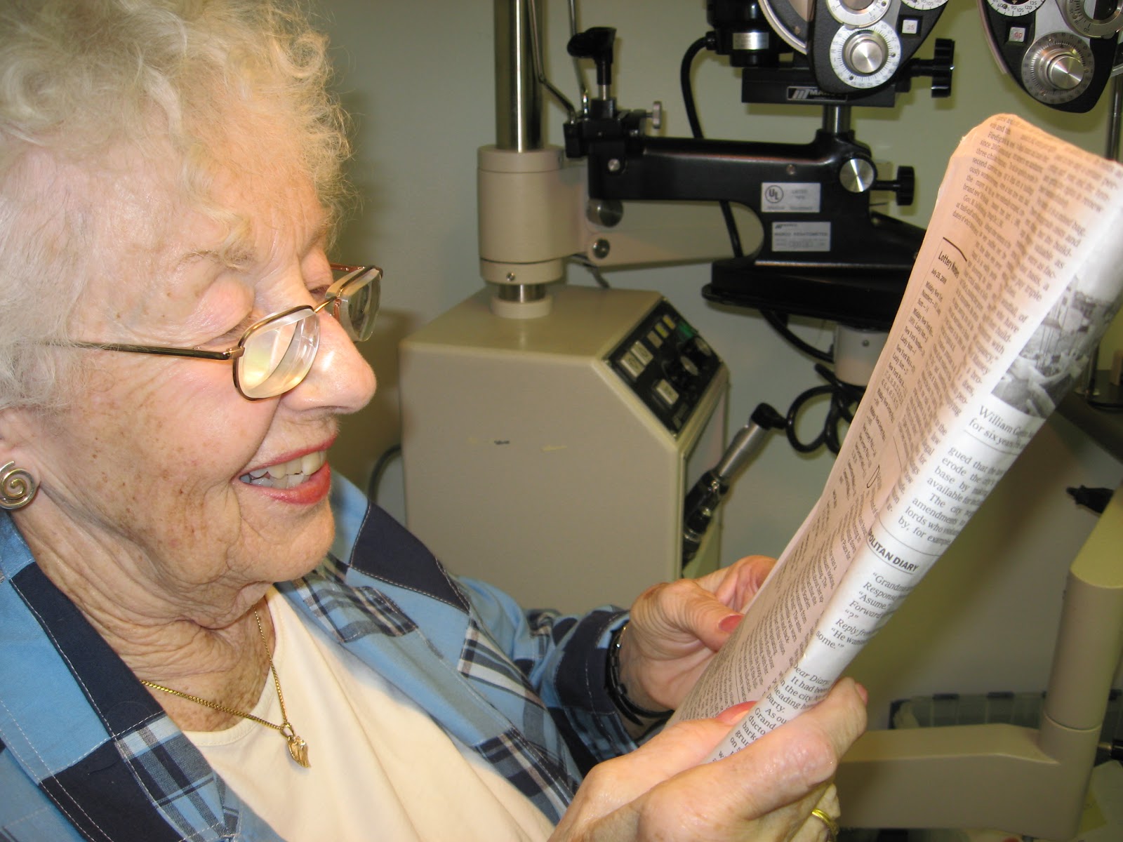 Low Vision Eyeglasses Prismatic Eyeglasses for