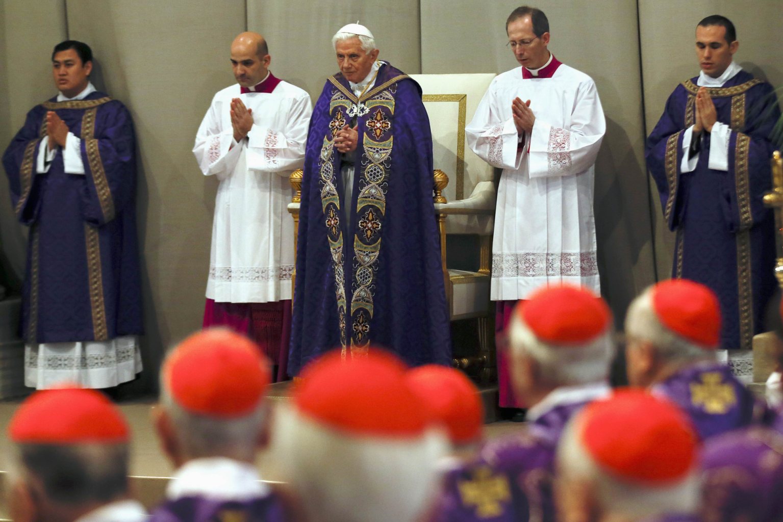 Risultati immagini per Benedetto XVI Ceneri