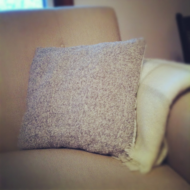 Easy pillow cover