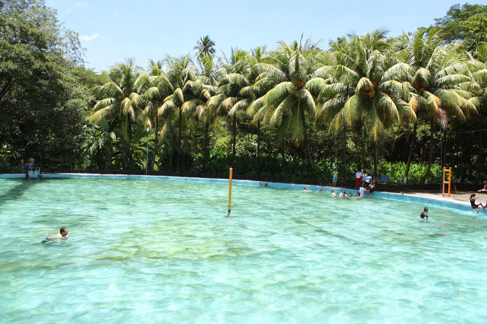 Parque Acuatico Altos de La Cueva - San Miguel ~ Paisajes El Salvador