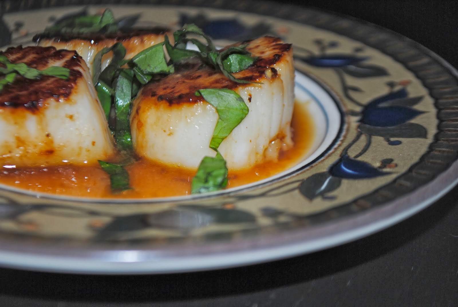 Recipe Doodle PAN SEARED SCALLOPS WITH GINGER SAUCE