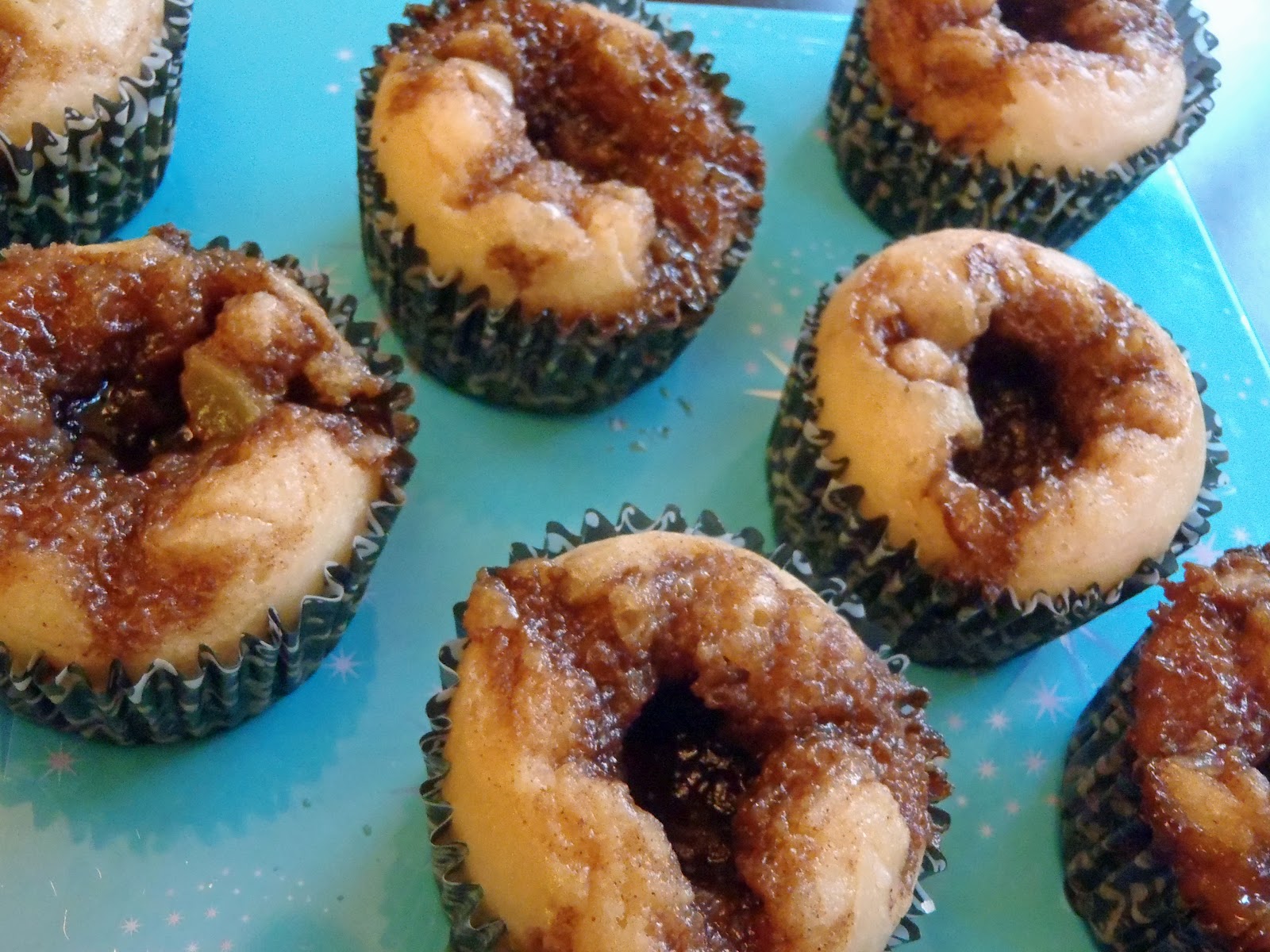 Macke Monologues Cinnamon Roll Cake Muffins