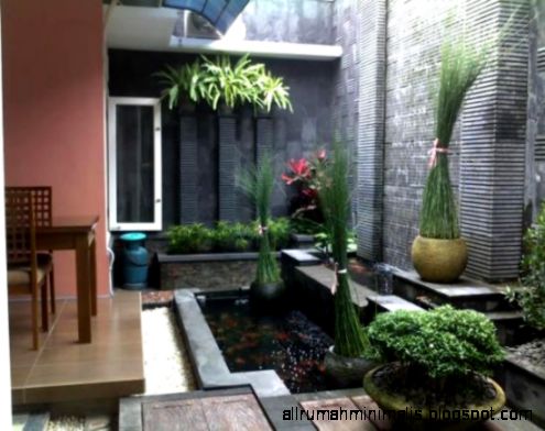 taman di halaman belakang taman di halaman belakang