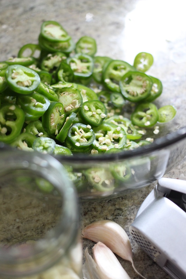 Mama Loves Food! Pickled Garlic Jalapenos