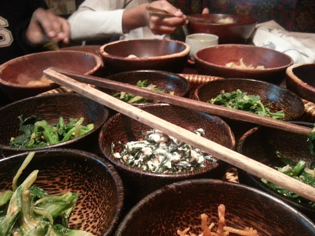 Veggies to top the rice at Sanchon temple food