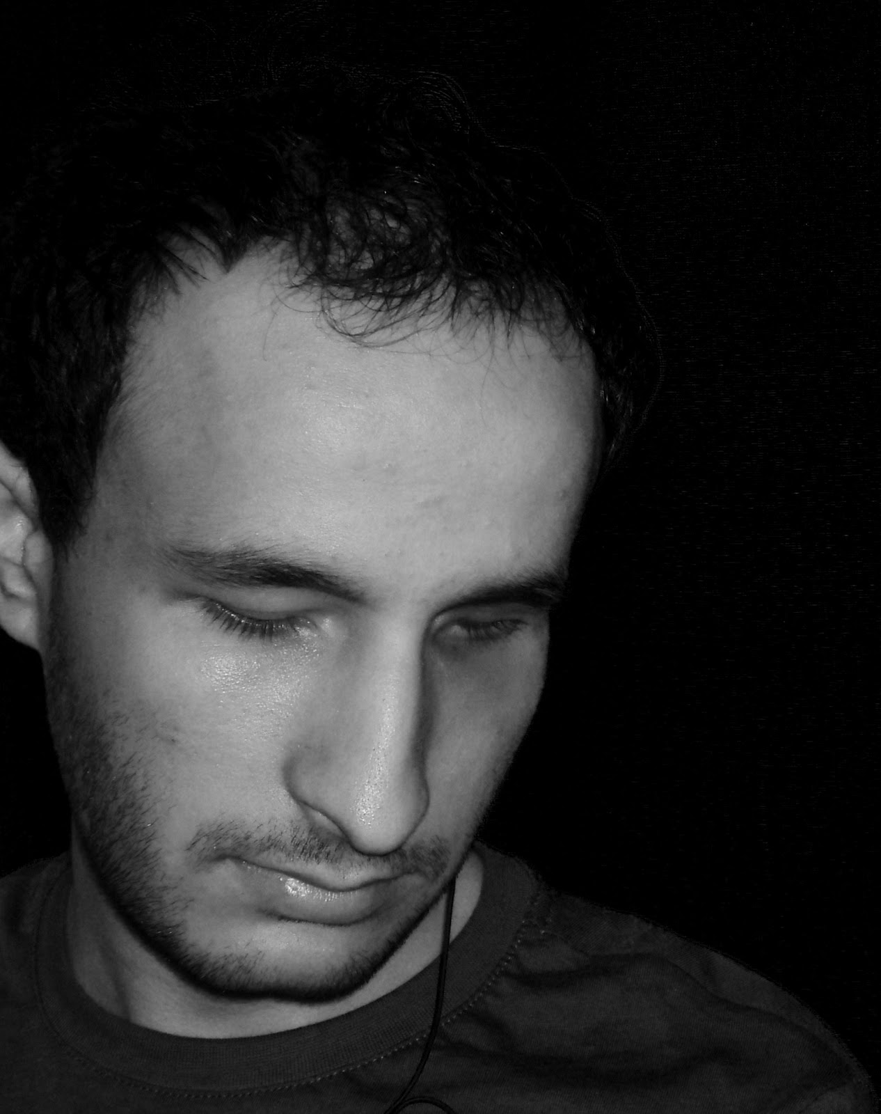 Başka Şeyler Sartre�ın Duvar�ı, Beckett�in Godot�su