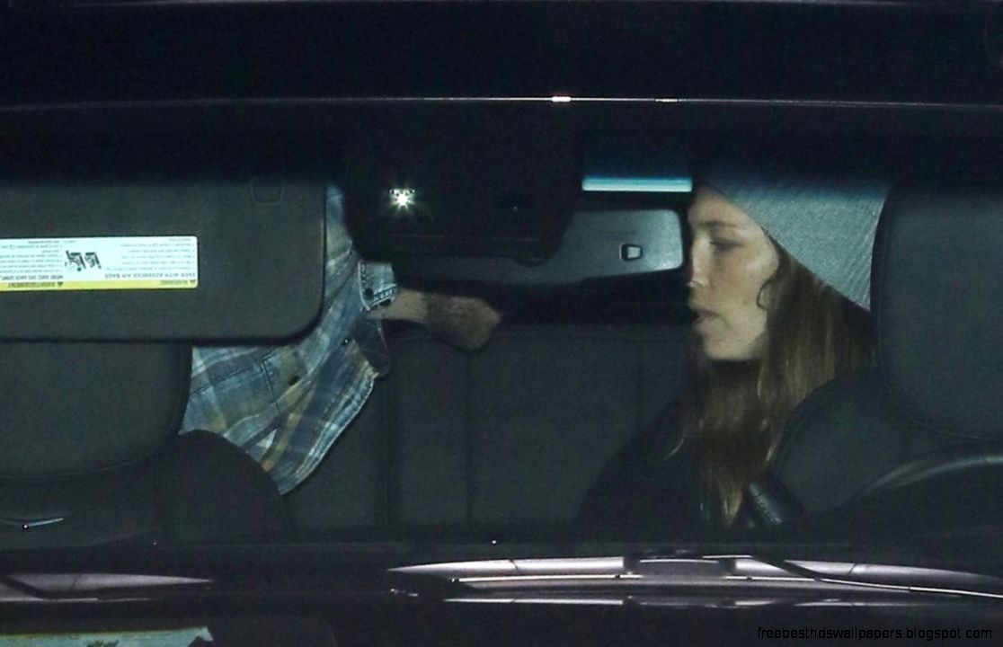 JESSICA BIEL and Justin Timberlake Leaves a Nobu Restauant in Malibu JESSICA BIEL and Justin Timberlake Leaves a Nobu Restauant in Malibu