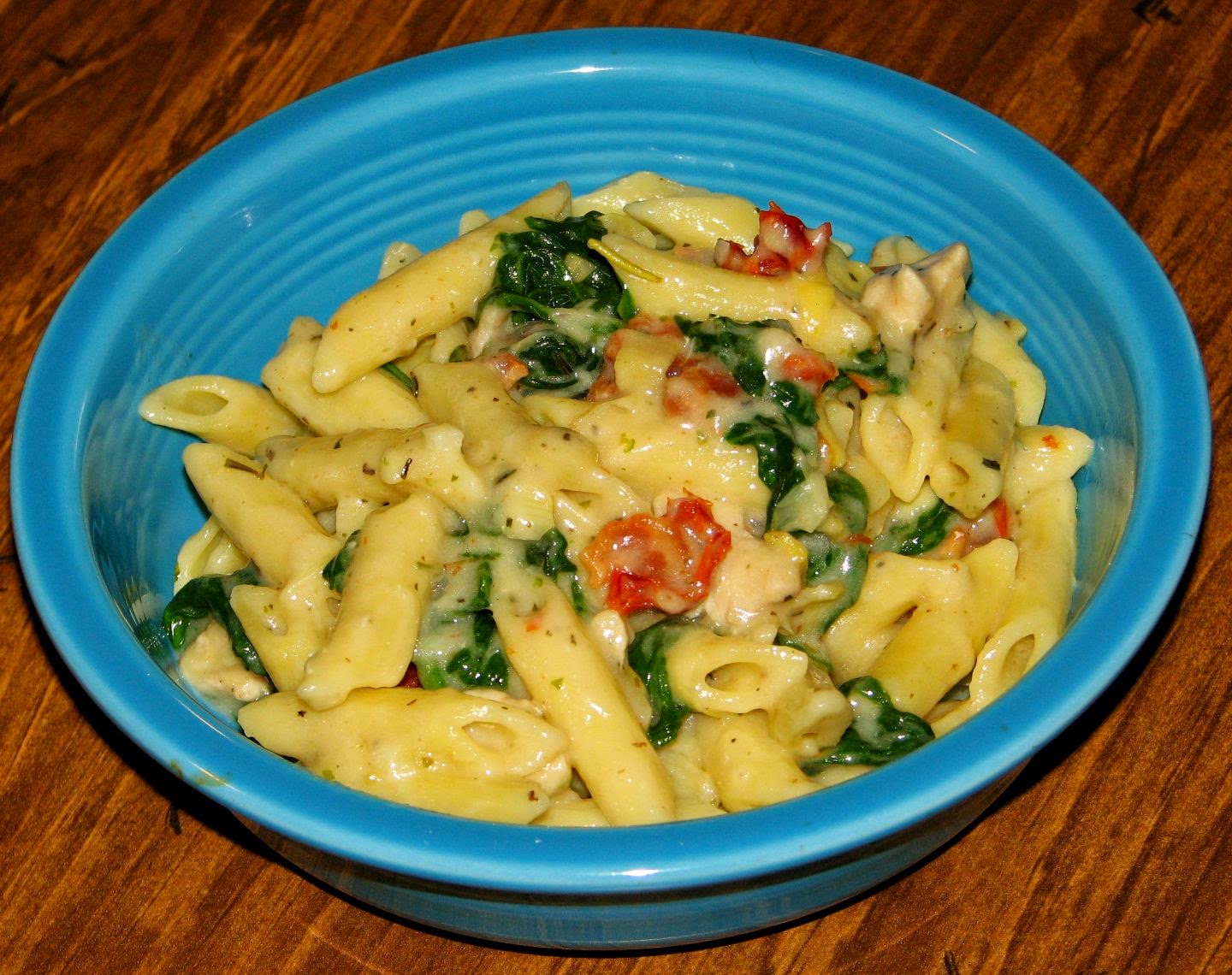 Shel's Kitchen Chicken, Bacon and Artichoke Pasta with Creamy Garlic Sauce