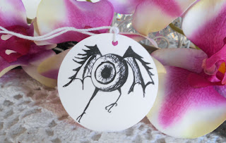 laughngypsy flying eyeball tags