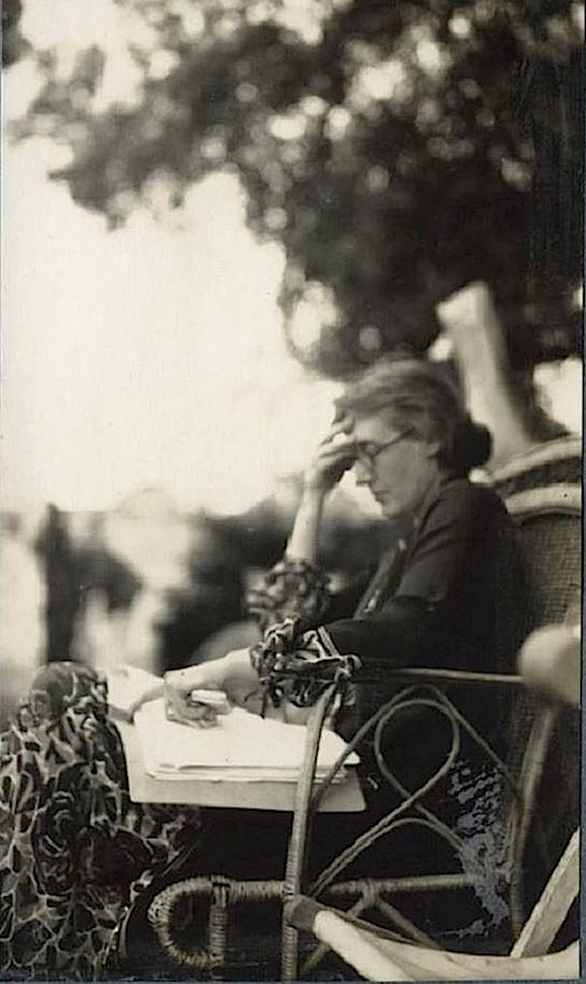 Lady Ottoline Morrel. Virginia Woolf, 1926