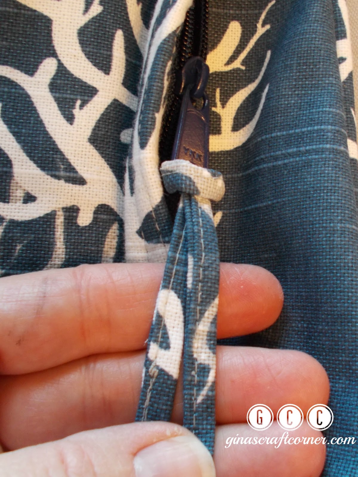 Gina's Craft Corner Easy Fabric Zipper Pull Tutorial