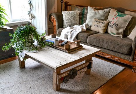 How to Wood Pallet Coffee Table
