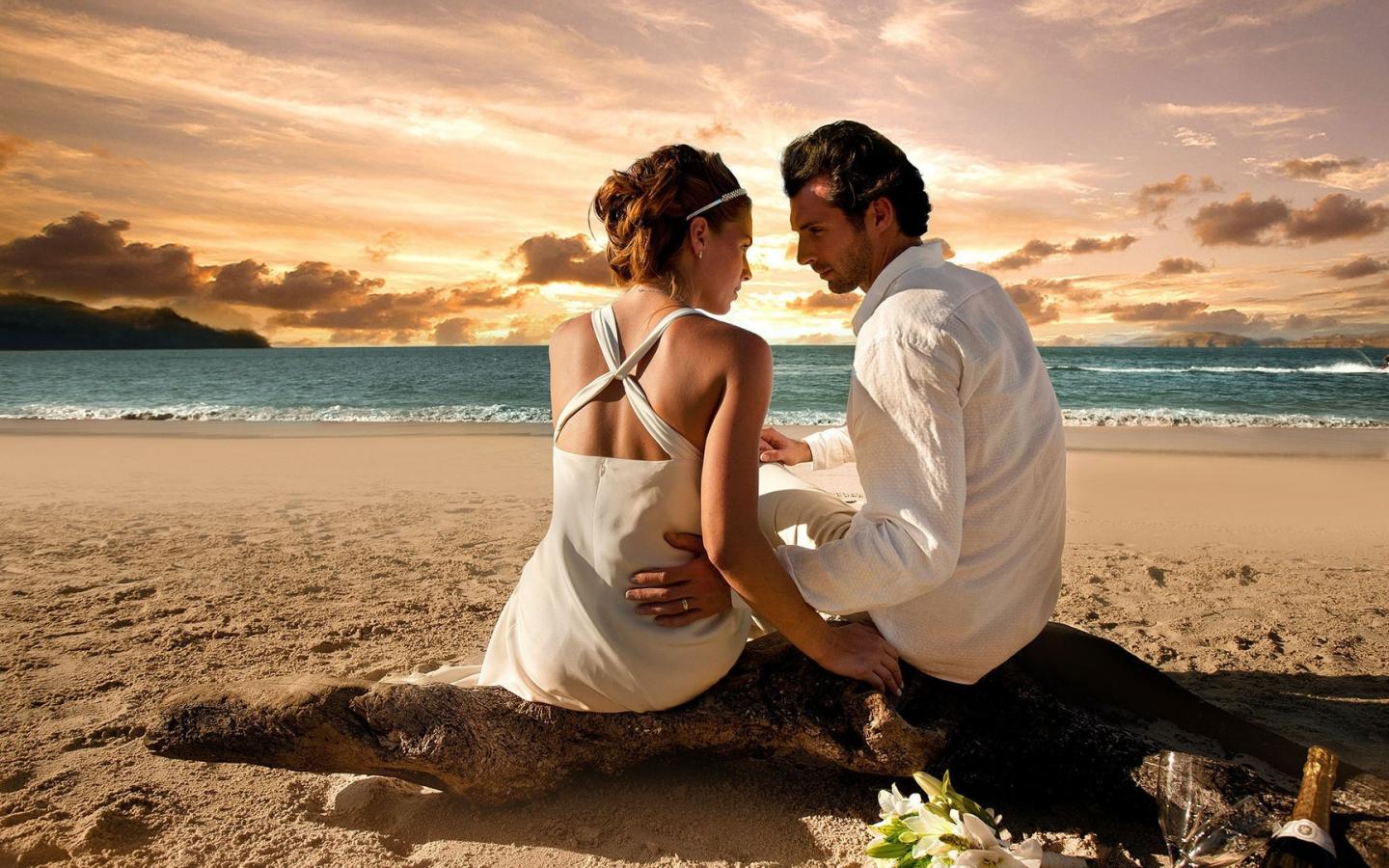 Labels: DESKTOP WALLPAPERS , HD WALLPAPERS , ROMANTIC COUPLE Labels: DESKTOP WALLPAPERS , HD WALLPAPERS , ROMANTIC COUPLE