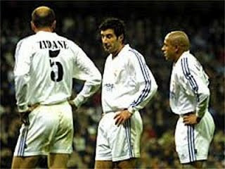 Roberto Carlos, Zidane y Figo regresan al Madrid