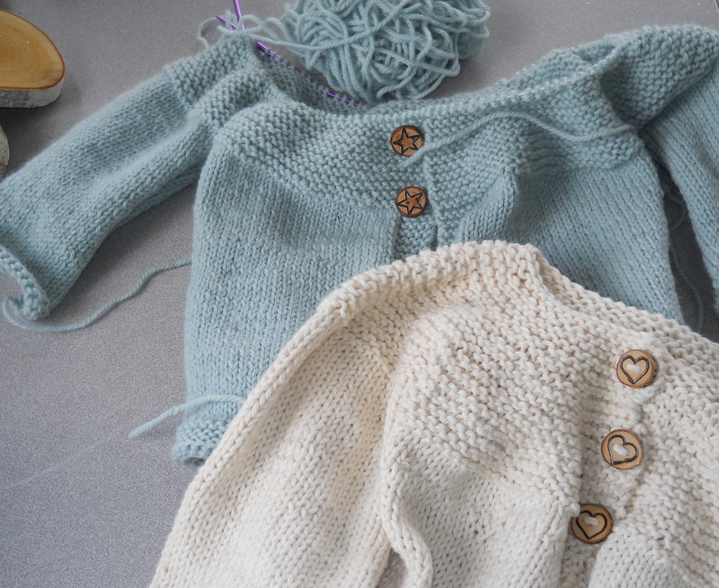 Plain and Joyful Living: Knitting Sweaters