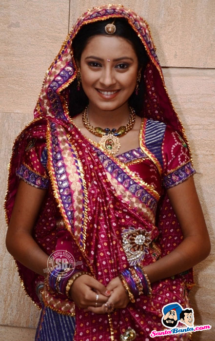 Pratyusha Banerjee - Balika Vadhu's 1000 episode completion party