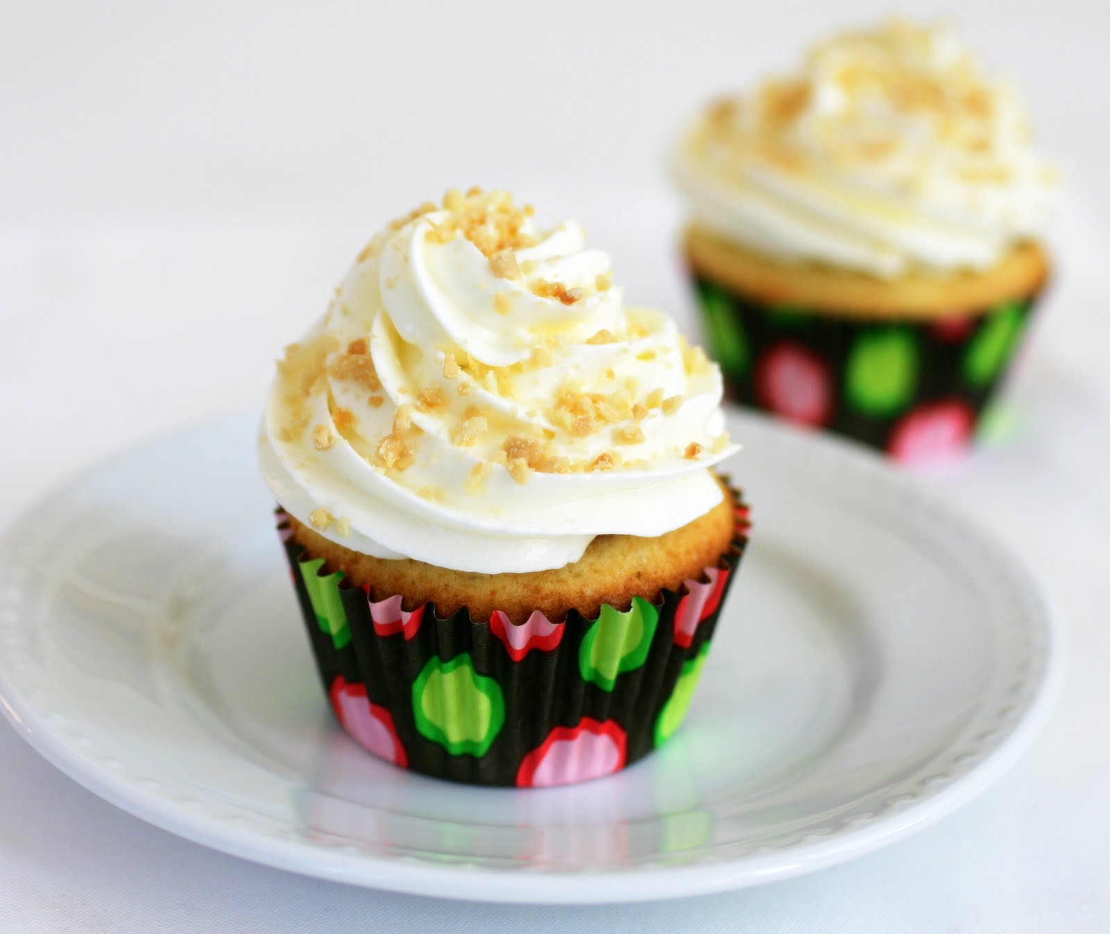 Tish Boyle Sweet Dreams Lemon Cupcakes with Almond