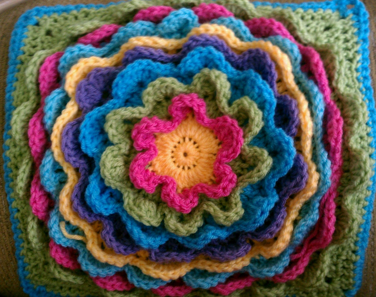 TwIn Stitches A Tale of Two Pillows