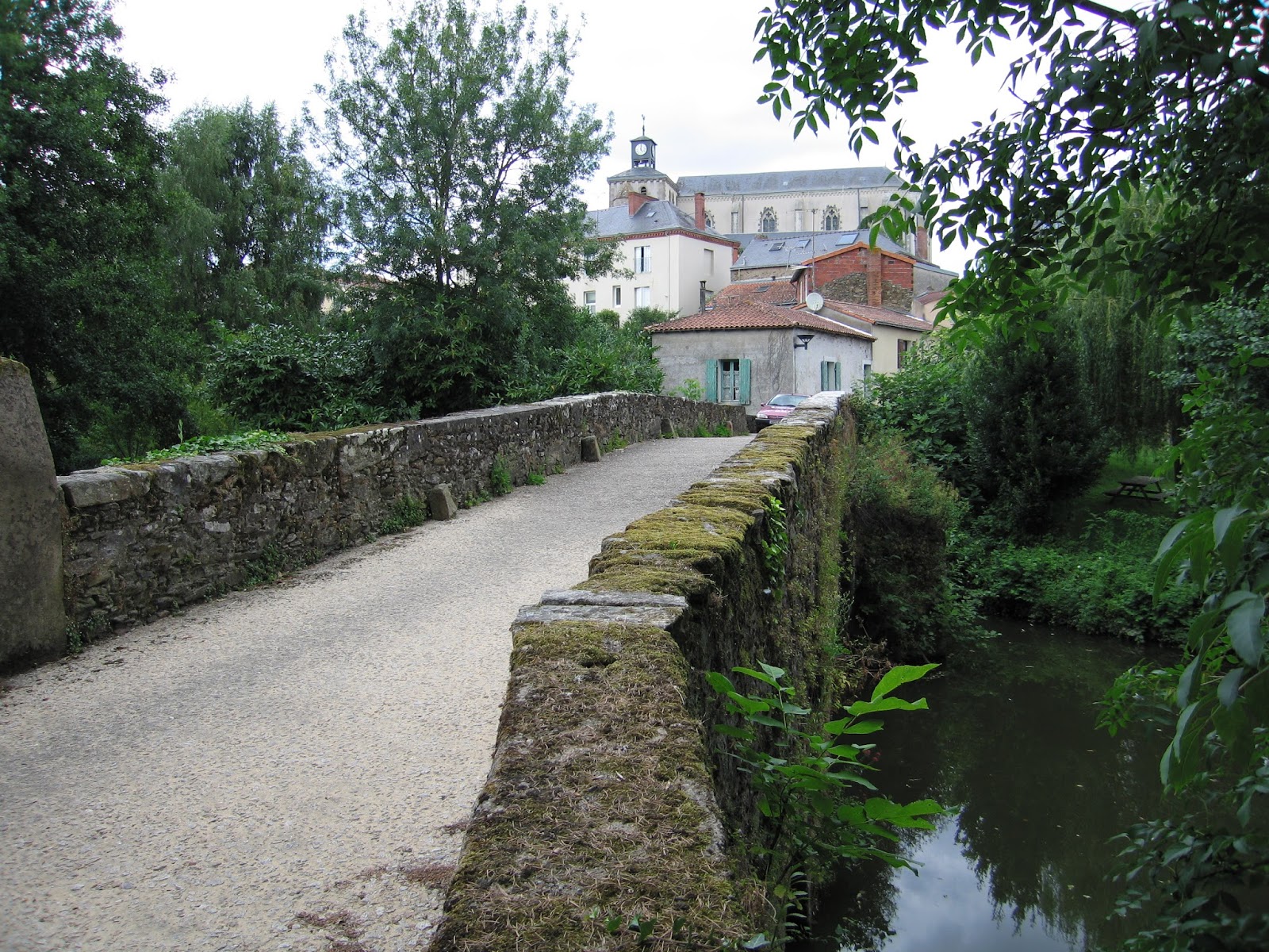 rencontre a montfort sur meu