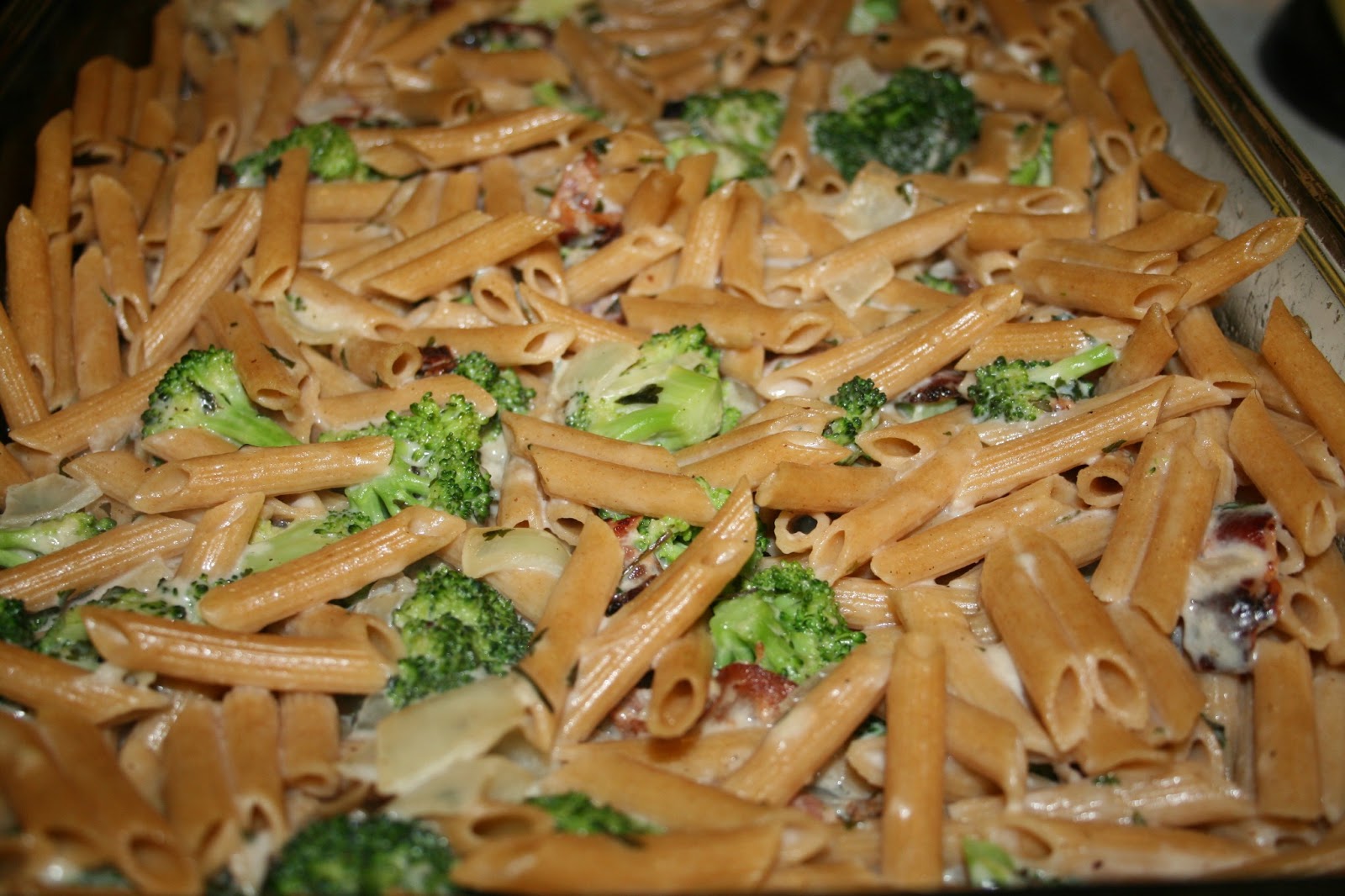 Cheesy Broccoli and Bacon Pasta Bake