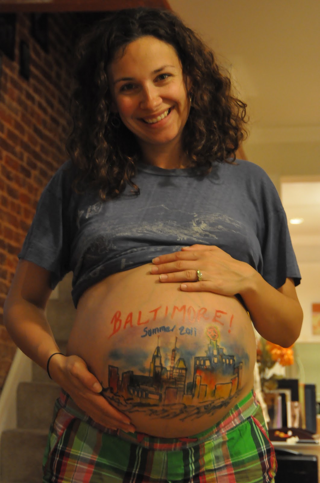 Renee's pregnancy Belly painting time!