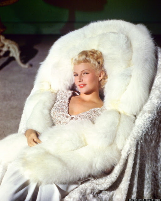 What Did  Rita Hayworth Look Like   Ago 